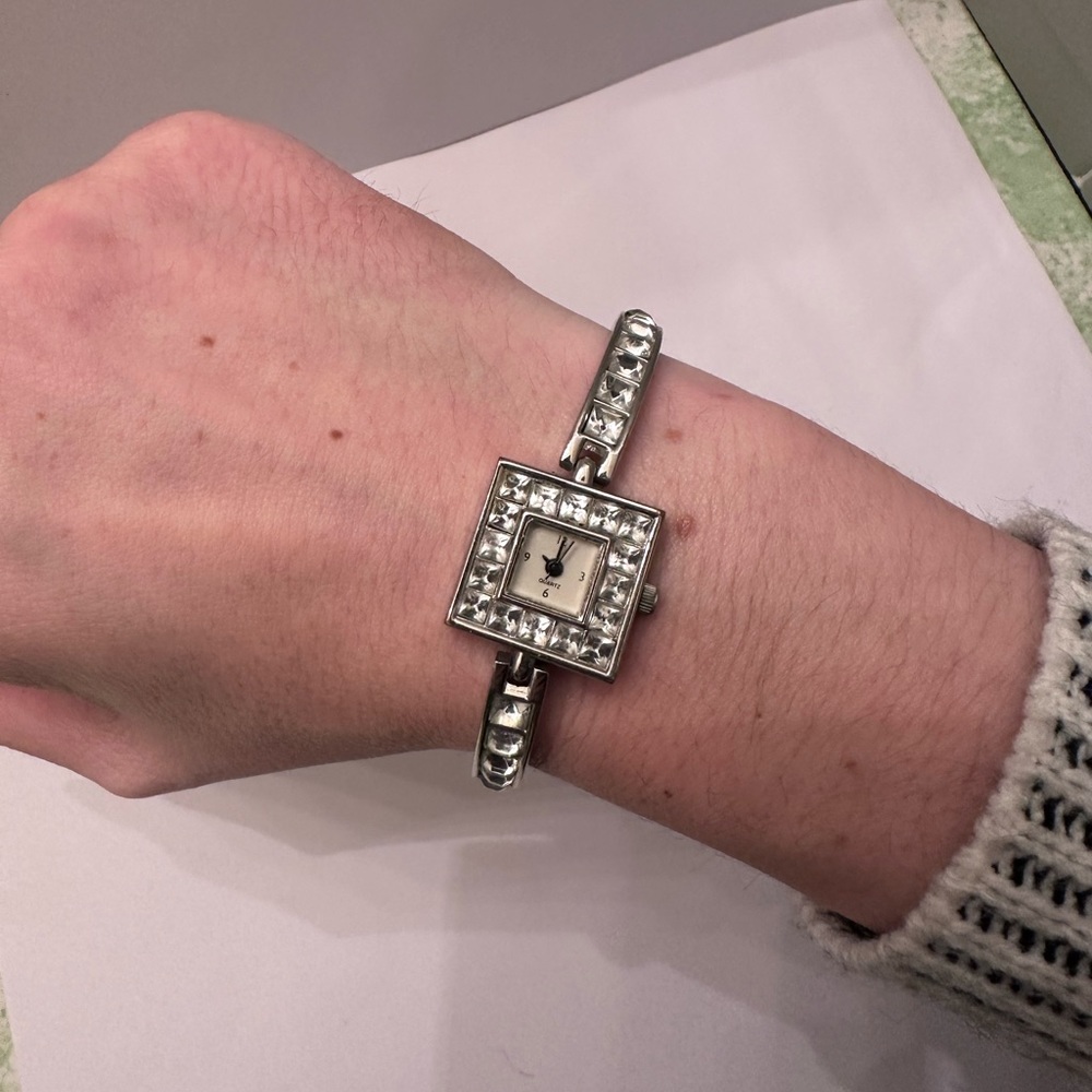 Yves Rocher Crystal Watch